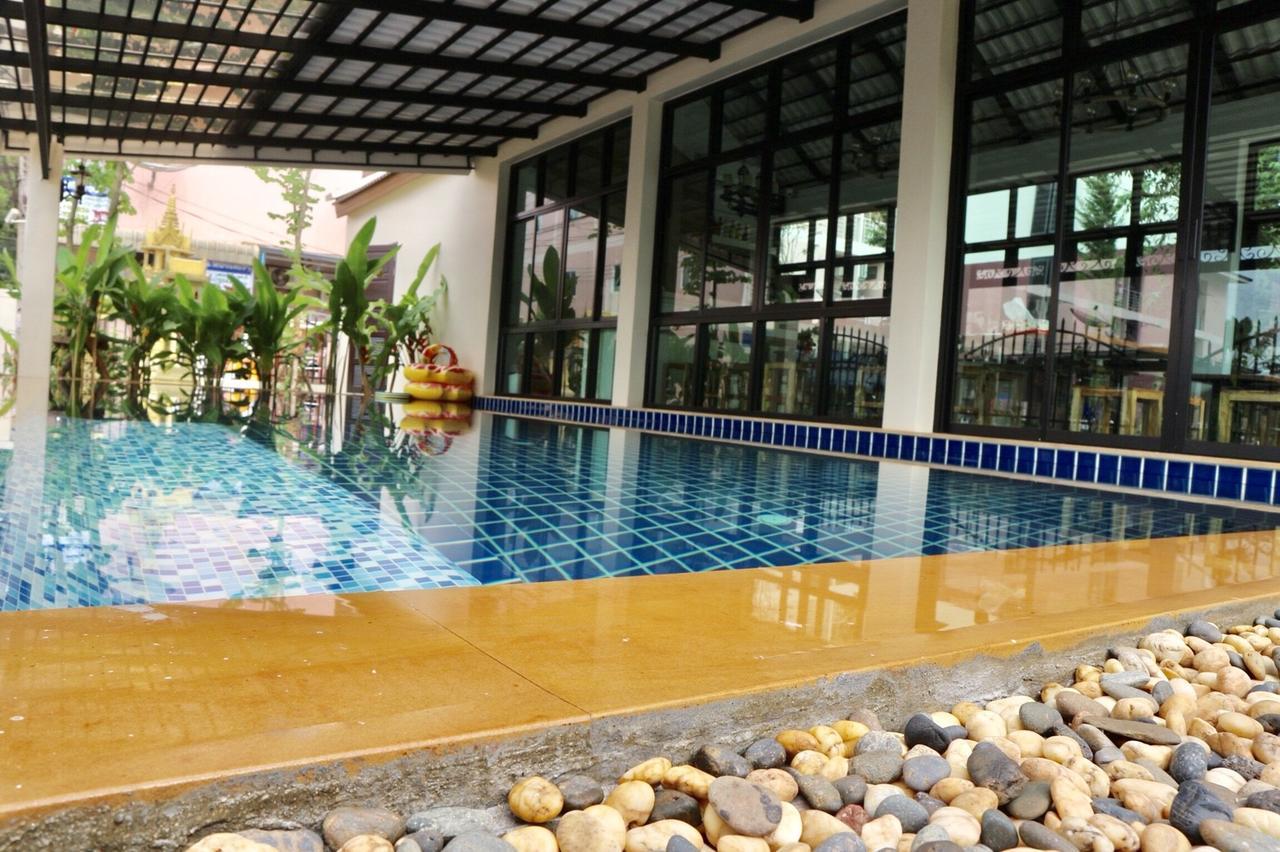 Ploy'S Pearl Hotel سوراثاني المظهر الخارجي الصورة
