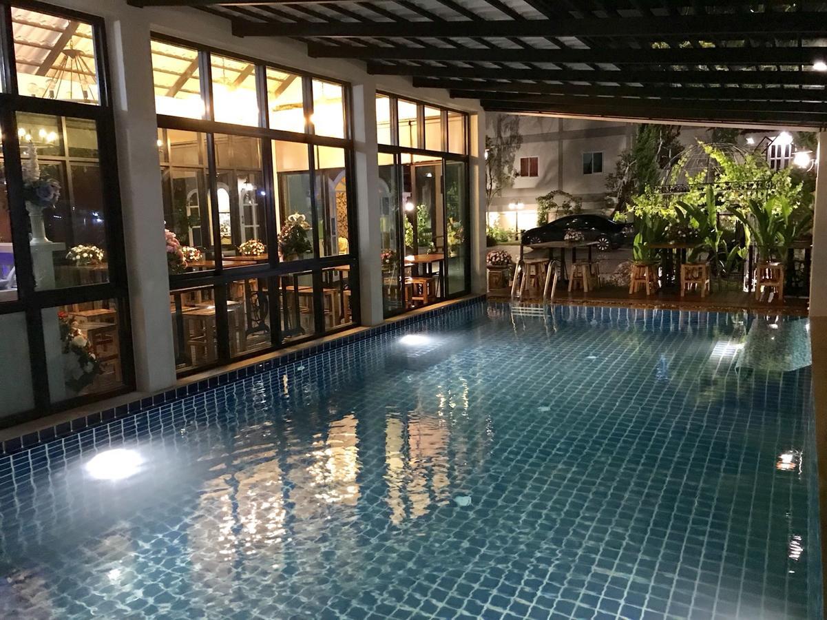 Ploy'S Pearl Hotel سوراثاني المظهر الخارجي الصورة